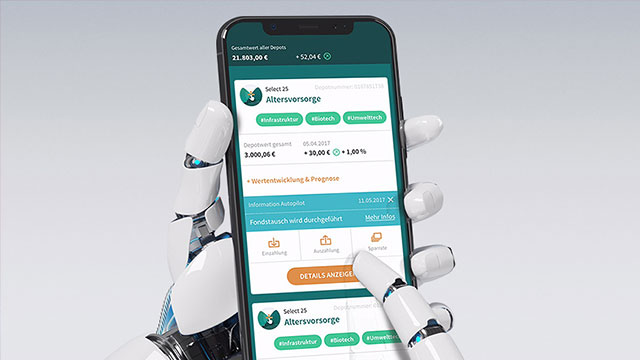Roboterhand, die ein Smartphone mit der bevestor-App hlt